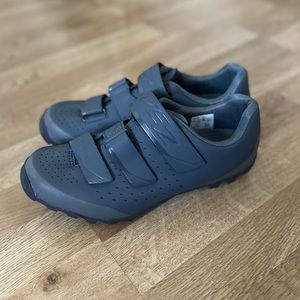 Women’s Shimano Grey Cycle Shoes (ME-201W) EU 40 (US ~8) with SPD Cleats